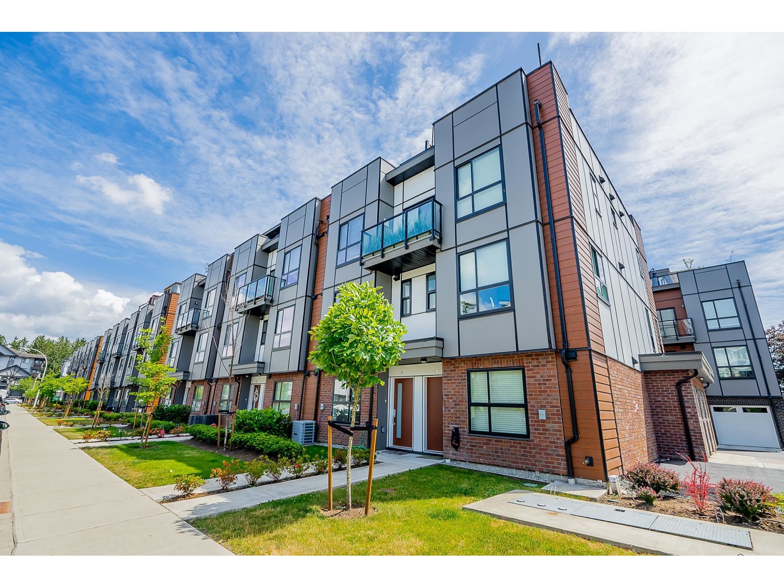 17-19760 55 Avenue, Langley, BC, V3A 0L1