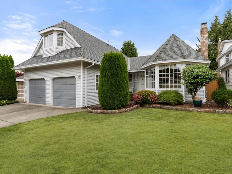 5990 Southpark Court, Surrey, BC, V3X 2B8