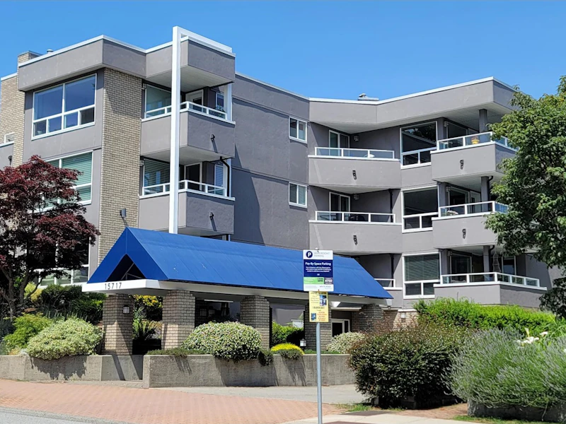 205 - 15717 Marine Drive, Surrey BC V4B 1E4