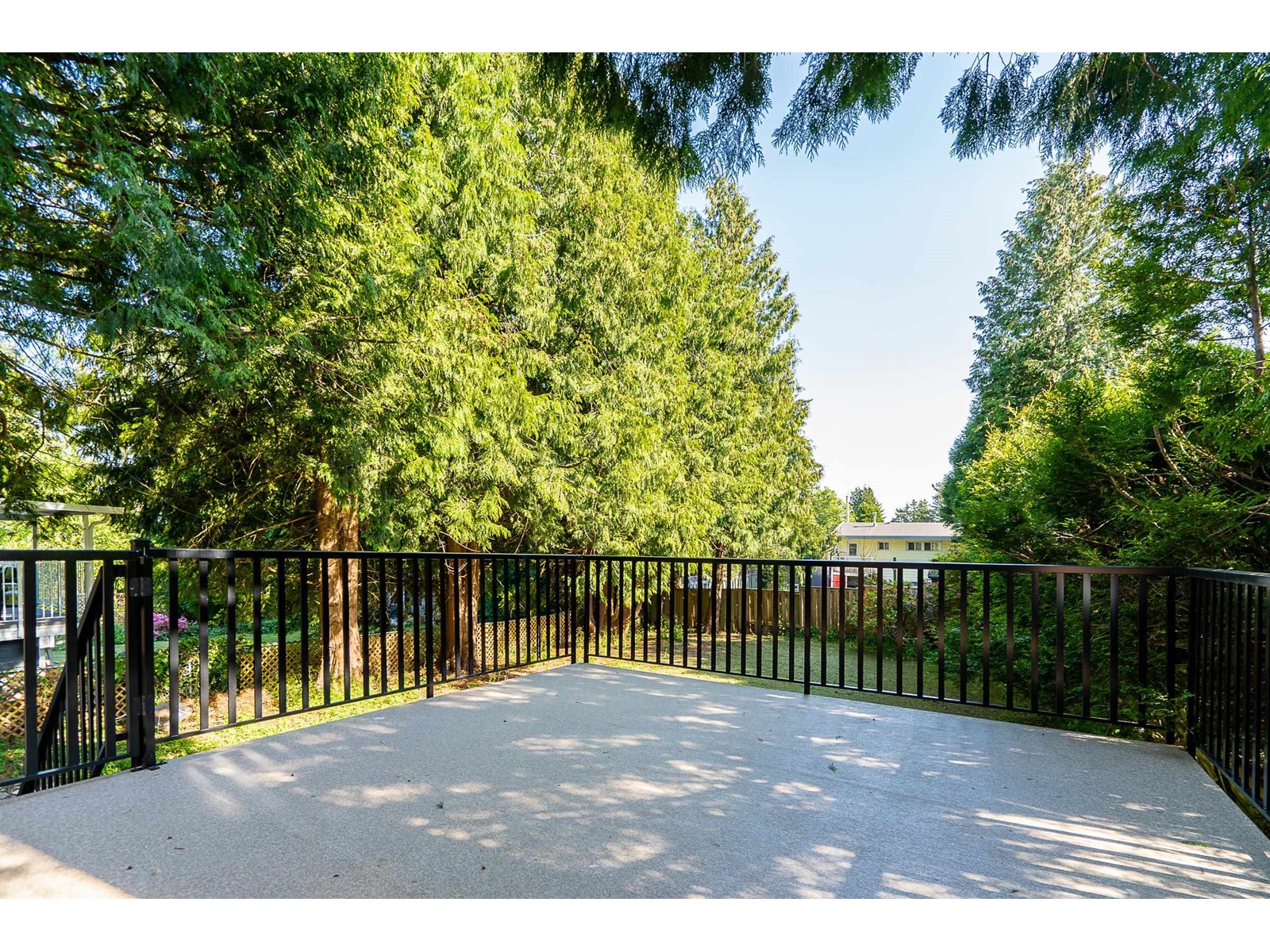 15836 Russell Avenue, Surrey, BC, V4B 2S4