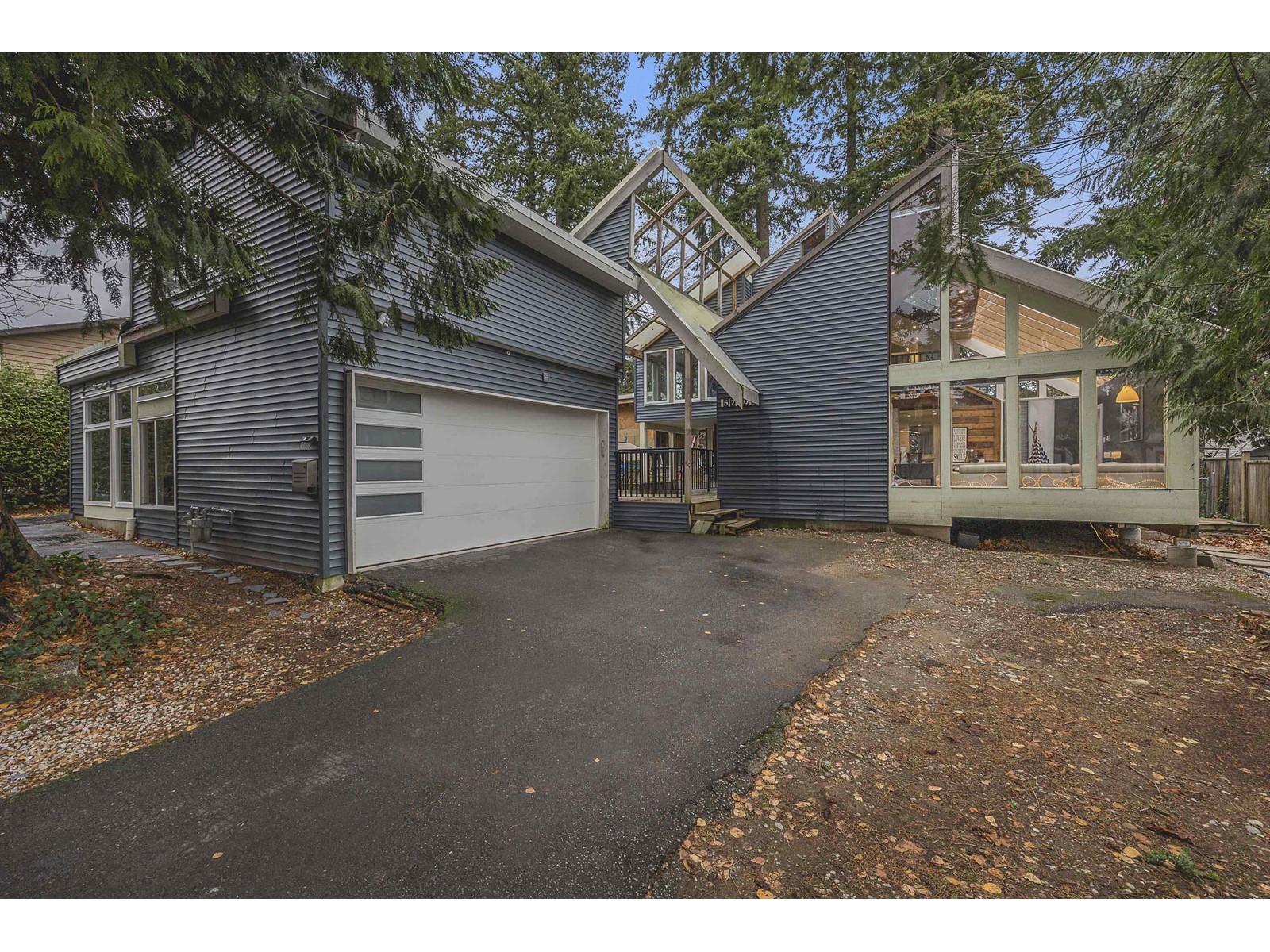 5730 132a Street, Surrey, BC, V3X 2T3