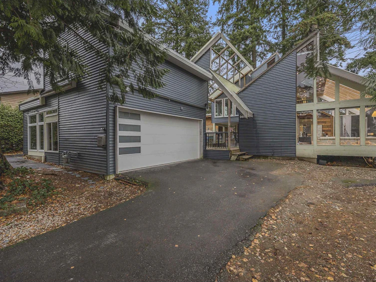 5730 132a Street, Surrey, BC, V3X 2T3