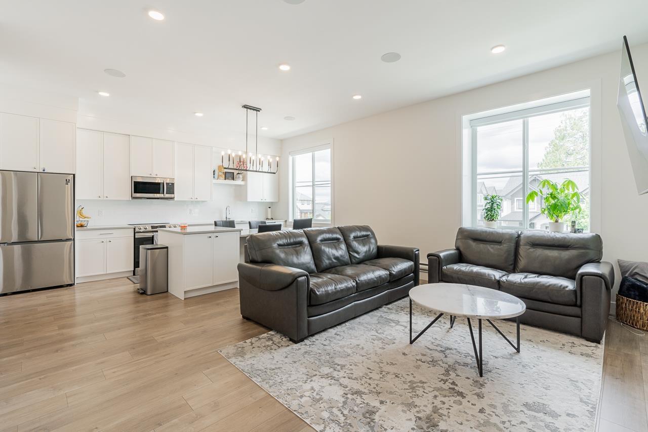 10-5960 142 Street, Surrey, BC, V3X 1C8