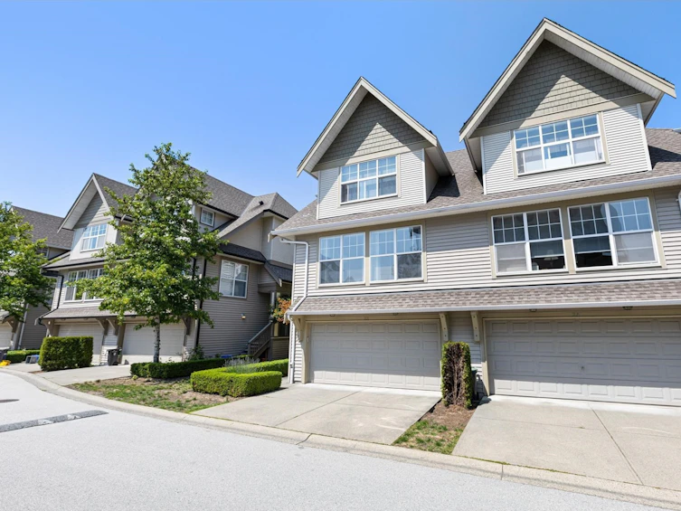 25-8089 209 Street, Langley, BC, V2Y 0B1