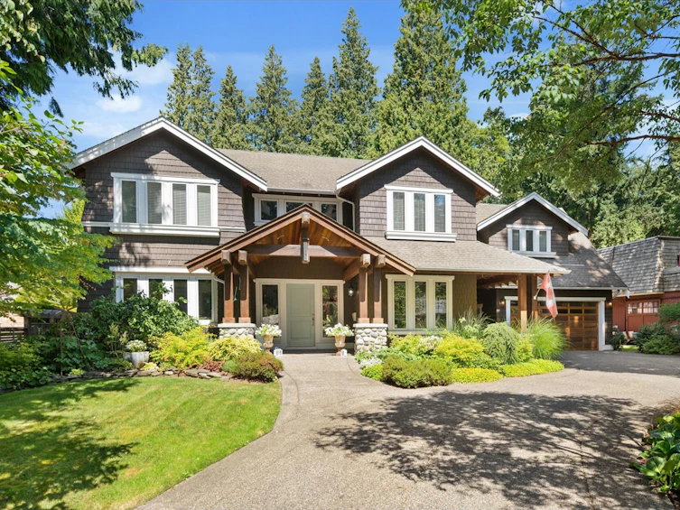 12495 23 Avenue, Surrey, BC, V4A 2C5