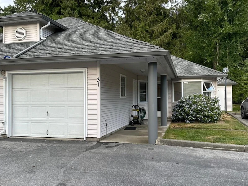 31 - 9088 Holt Road, Surrey BC V3V 4H3