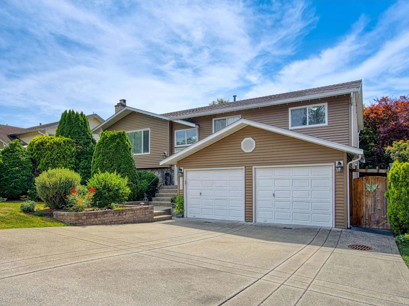 3705 Dunsmuir Way, Abbotsford BC V2S 6J2