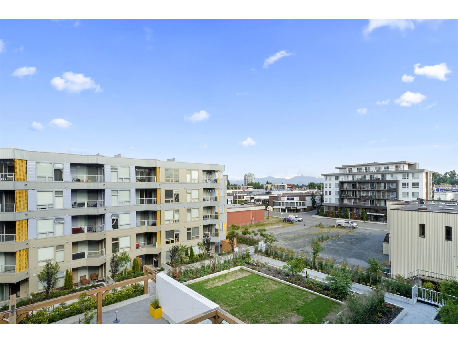 512-32828 Landeau Place, Abbotsford, BC, V2S 0M4