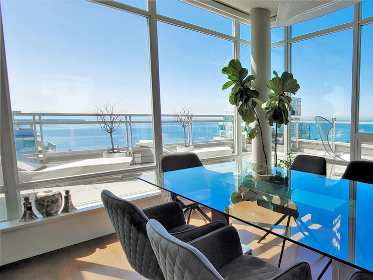 1602-1473 Johnston Road, Surrey, BC, V4B 0A2