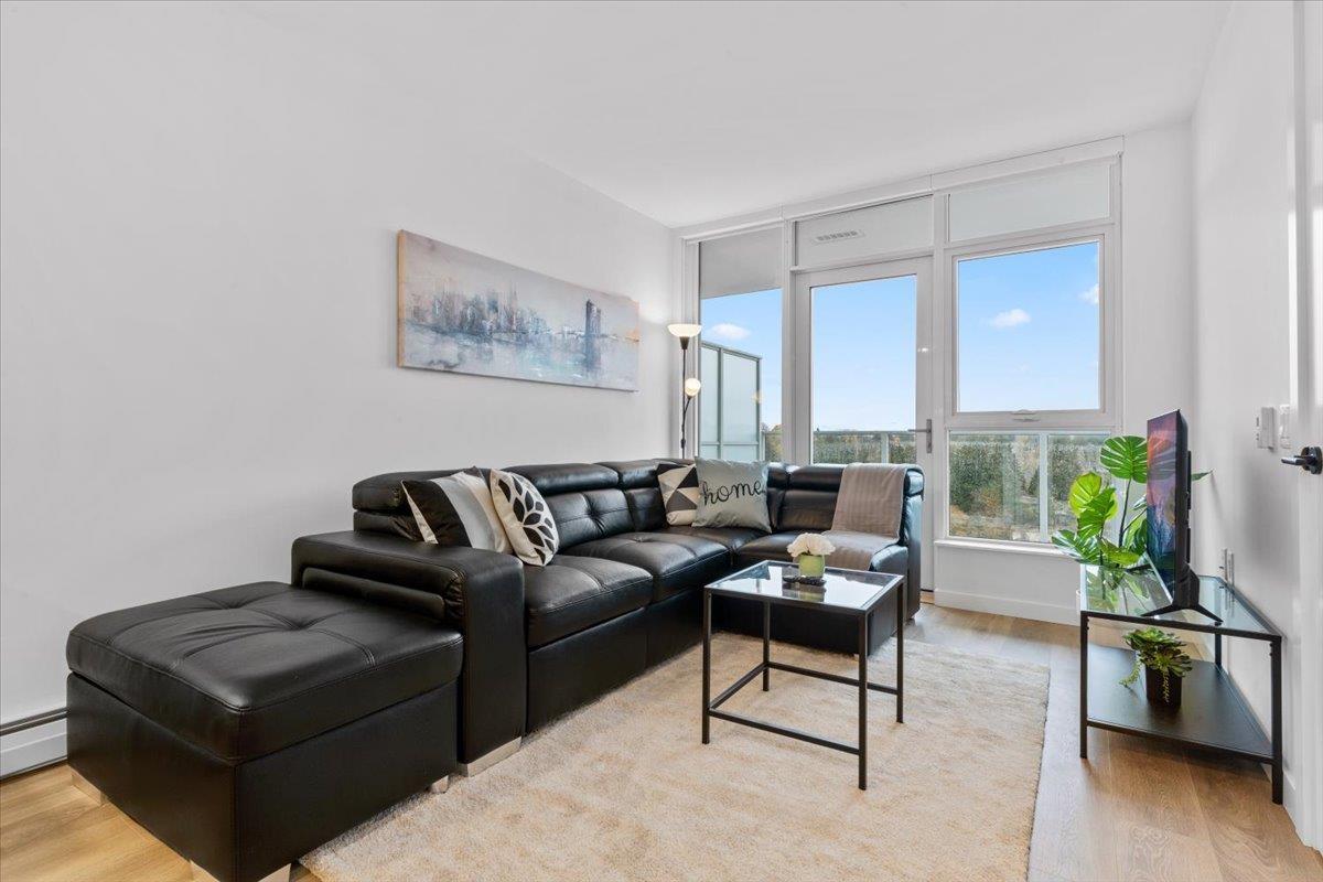 1404-13685 102 Avenue, Surrey, BC, V3T 1N7