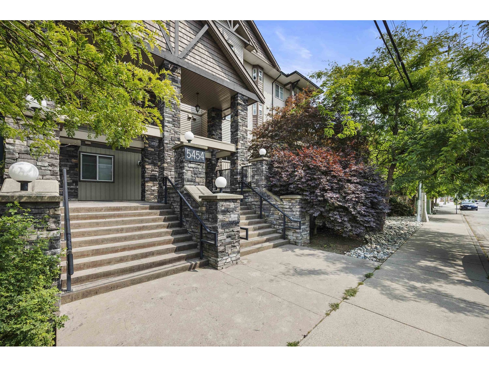 409-5454 198 Street, Langley, BC, V3A 1G2