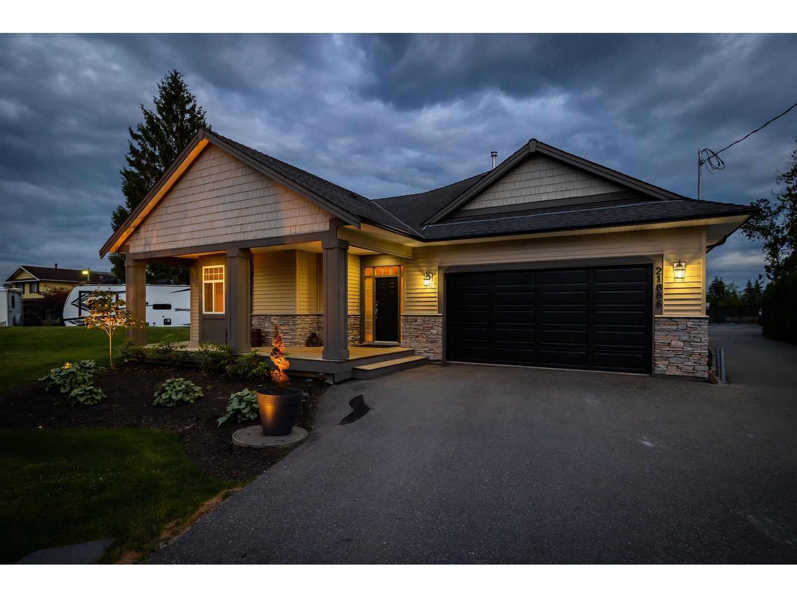 21886 64 Avenue, Langley, BC, V2Y 2N7