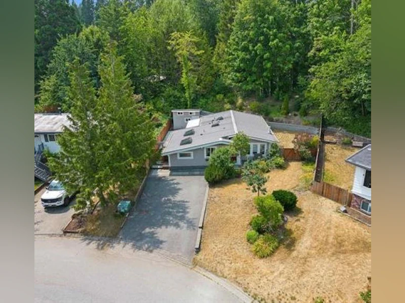 2455 Aladdin Crescent, Abbotsford BC V2S 5K7