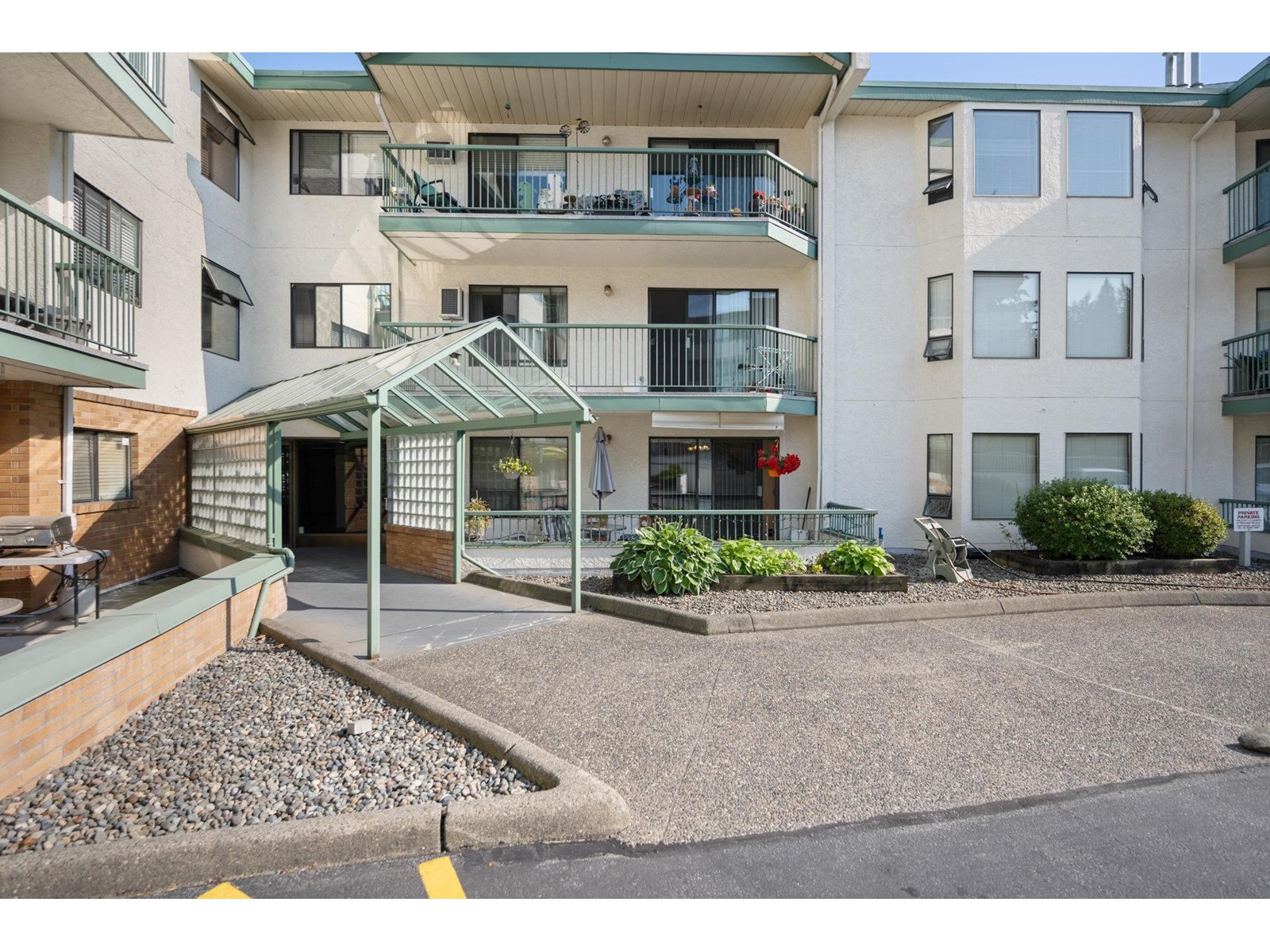 304-2678 Mccallum Road, Abbotsford, BC, V2S 6X3