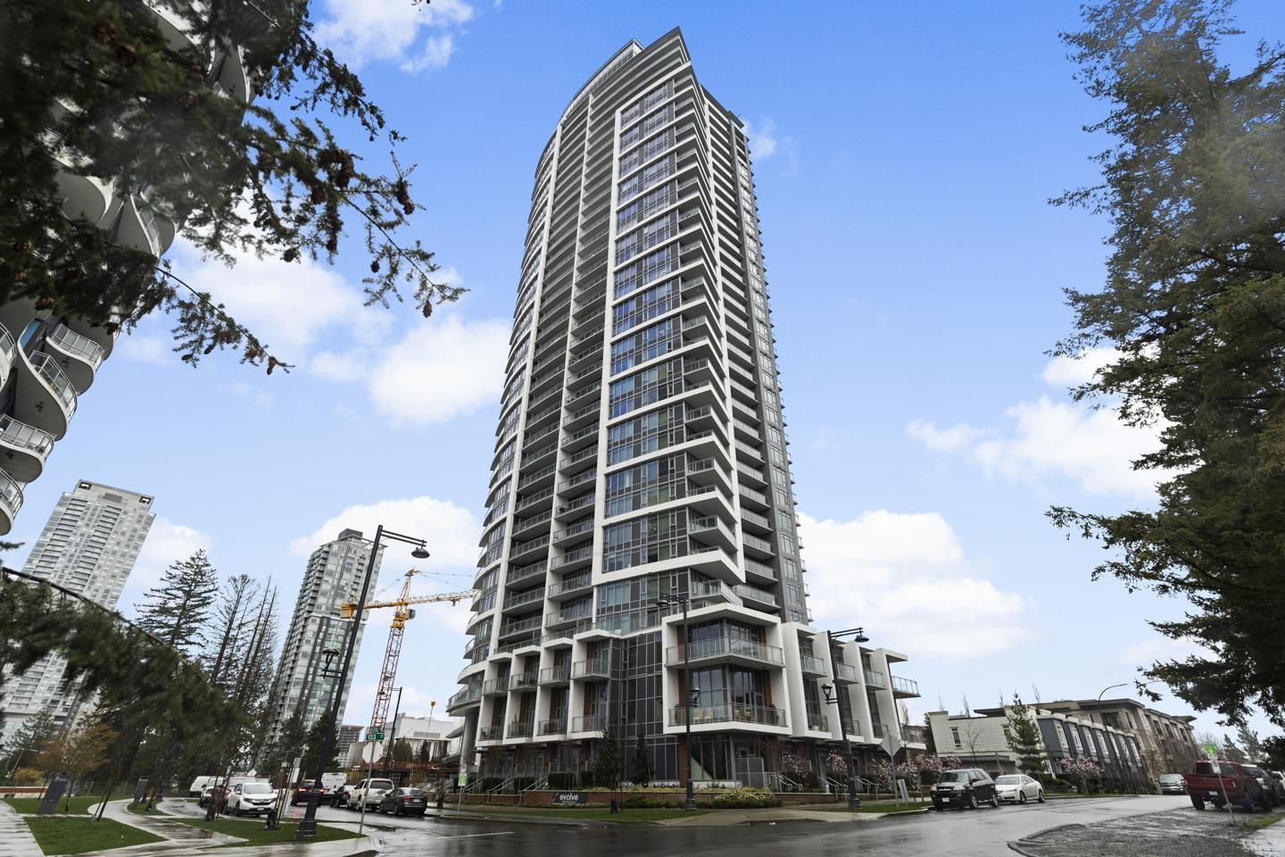 701-13308 Central Avenue, Surrey, BC, V3T 0M4