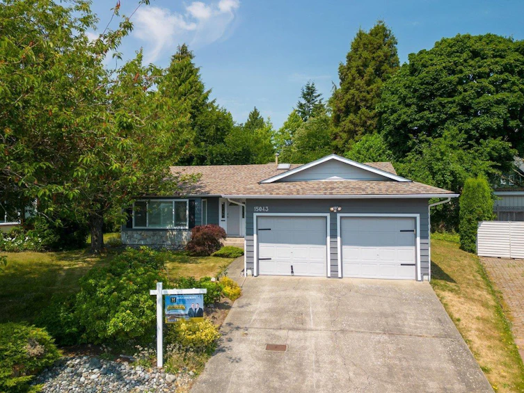 15043 19a Avenue, Surrey, BC, V4A 7G8
