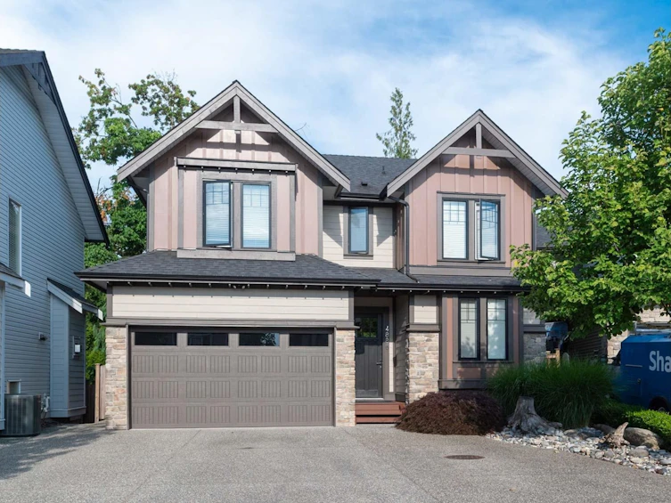 4886 223b Street, Langley, BC, V2Y 2X6