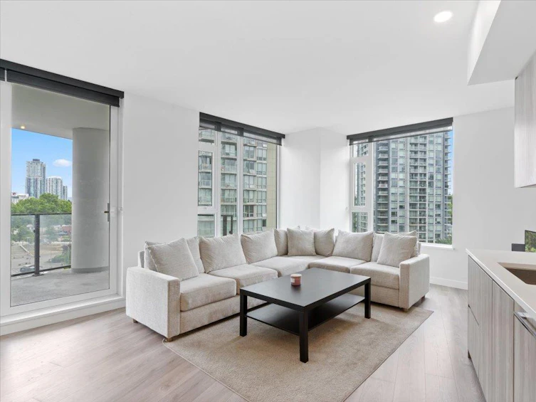 604-9887 Whalley Boulevard, Surrey, BC, V3T 0P4