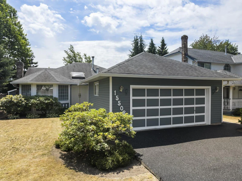 15508 94th Avenue, Surrey BC V3R 8T7