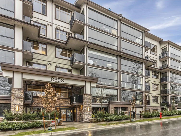 610-8558 202b Street, Langley, BC, V2Y 3L4