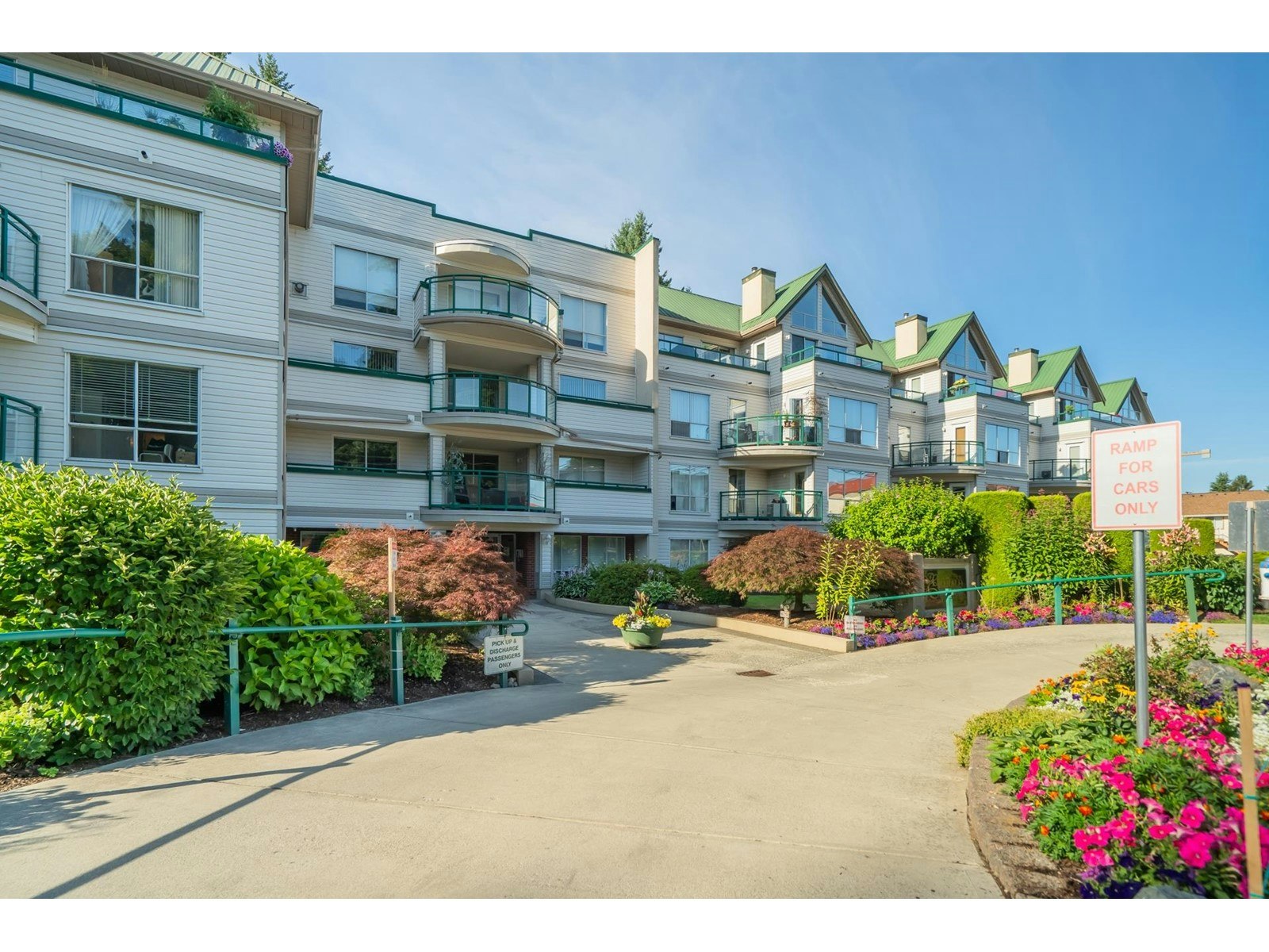 109-33280 East Bourquin Crescent, Abbotsford, BC, V2S 7K2