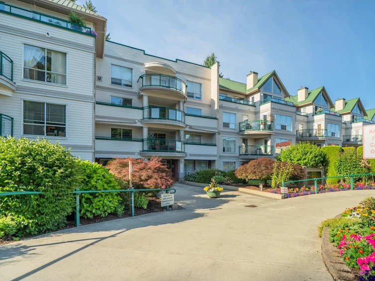 109-33280 East Bourquin Crescent, Abbotsford, BC, V2S 7K2