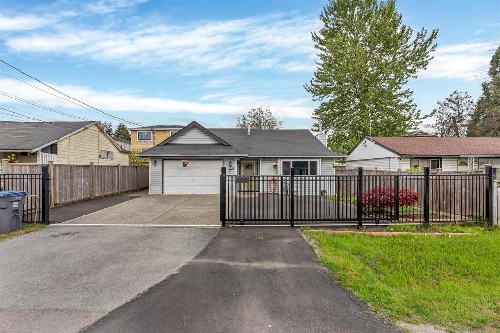 12707 113b Avenue, Surrey, BC, V3V 3N2