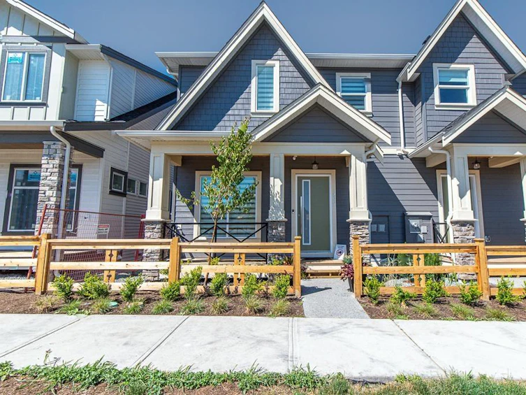 19668 74a Avenue, Langley, BC, V2Y 3R8