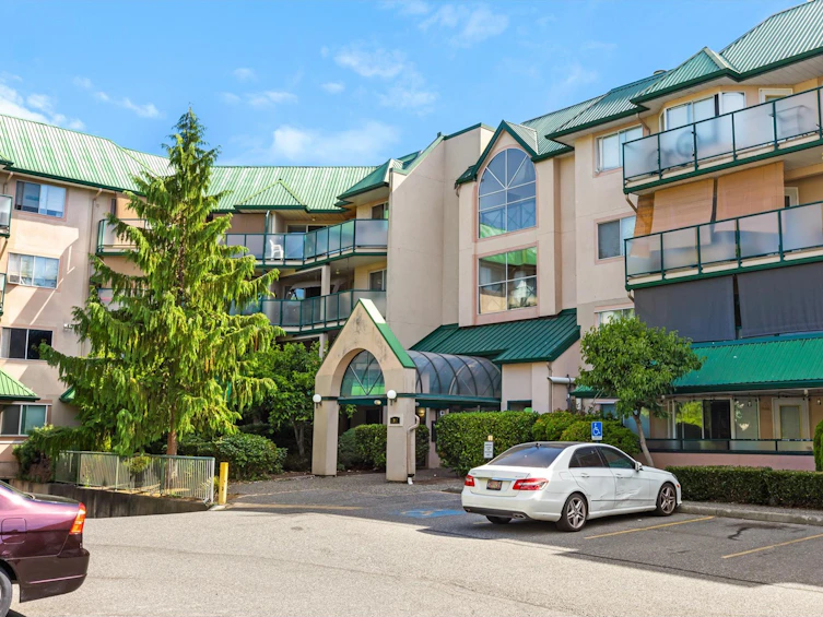 113-2962 Trethewey Street, Abbotsford, BC, V2T 4M3