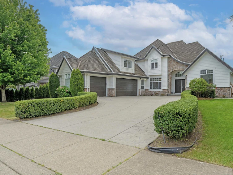 16368 36a Avenue, Surrey, BC, V3Z 0M1