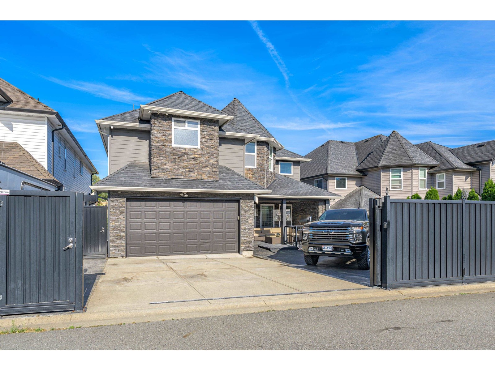 6823 206 Street, Langley, BC, V2Y 1R2