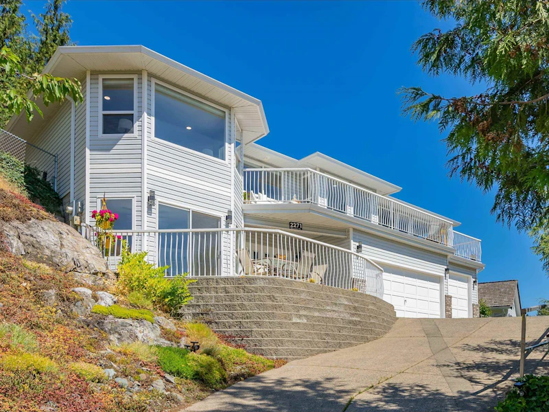 2271 Mountain Drive, Abbotsford BC V3G 1E4