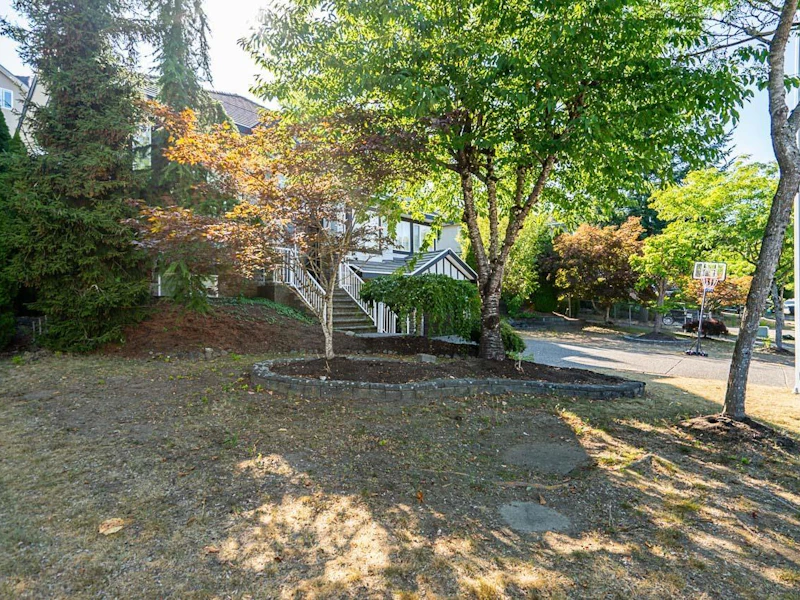 10527 170a Street, Surrey BC V4N 5H8