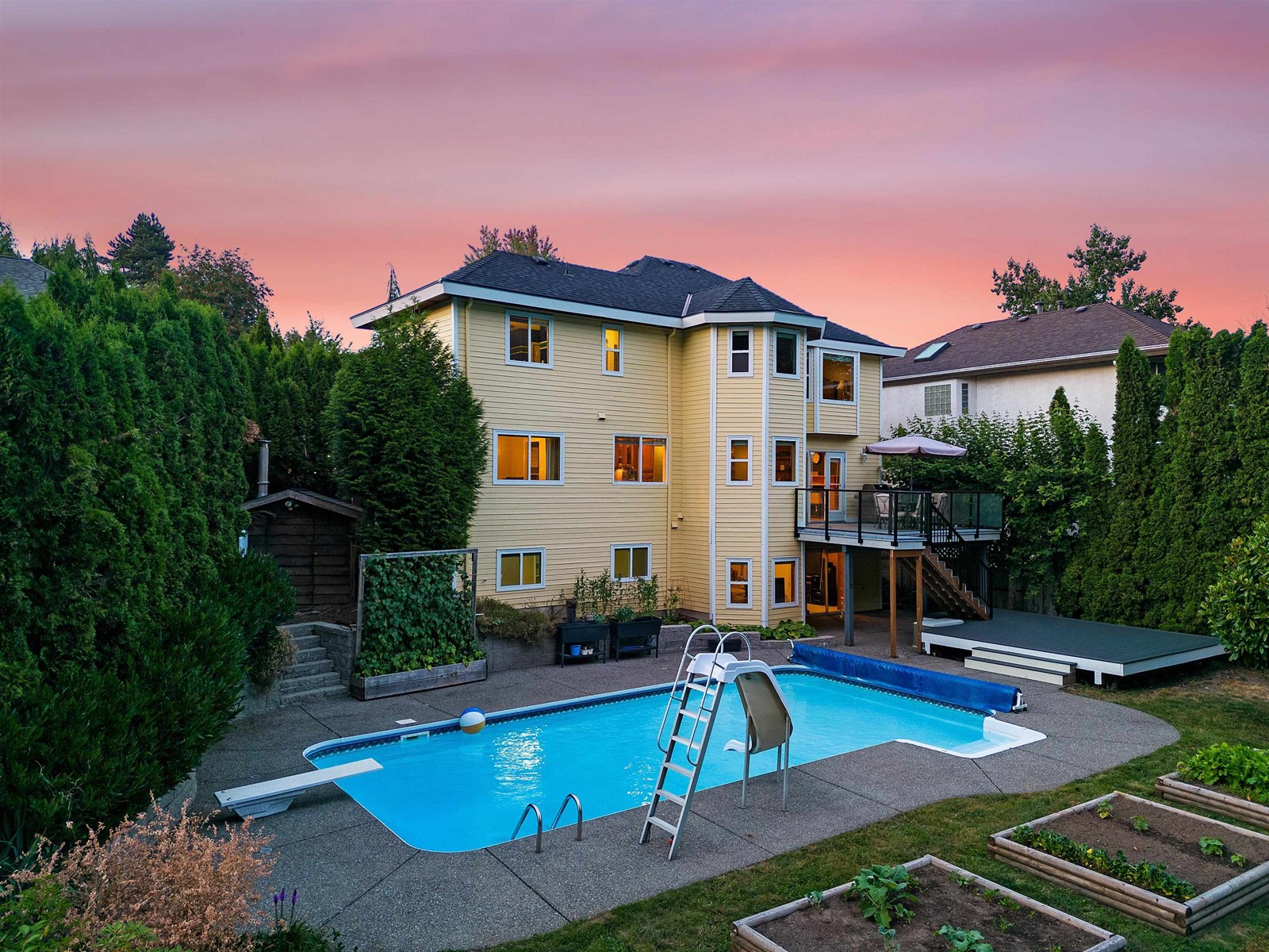 16352 77 Avenue, Surrey, BC, V4N 0K9