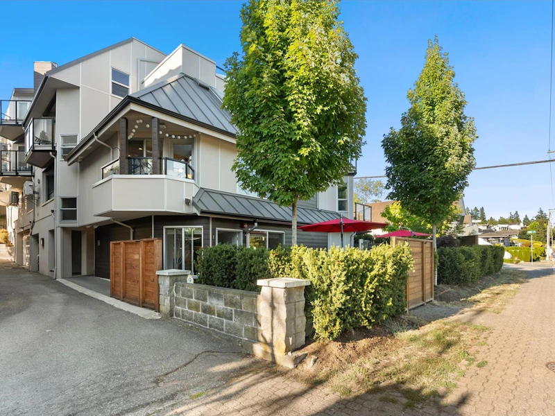 1 - 15989 Marine Drive, Surrey BC V4B 1G1