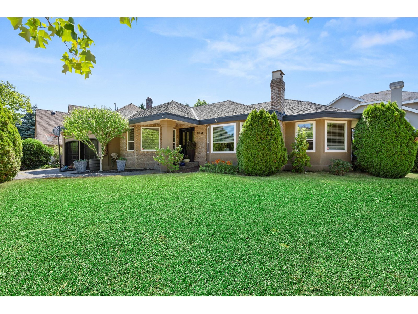 14864 25a Avenue, Surrey, BC, V4P 1N8