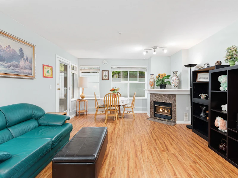 106 - 14885 100th Avenue, Surrey BC V3R 0W1