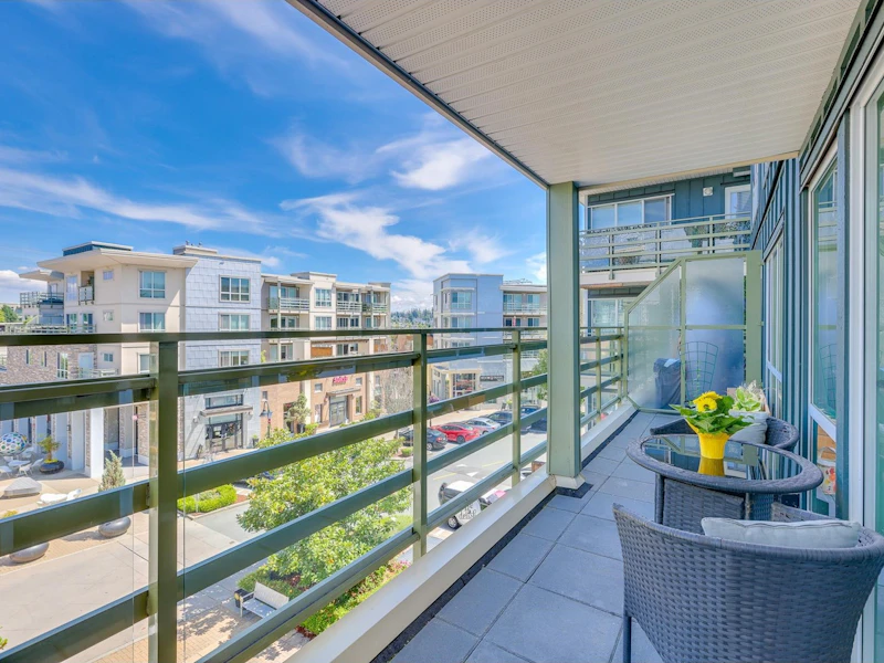 301 - 15765 Croydon Drive, Surrey BC V3Z 2L6