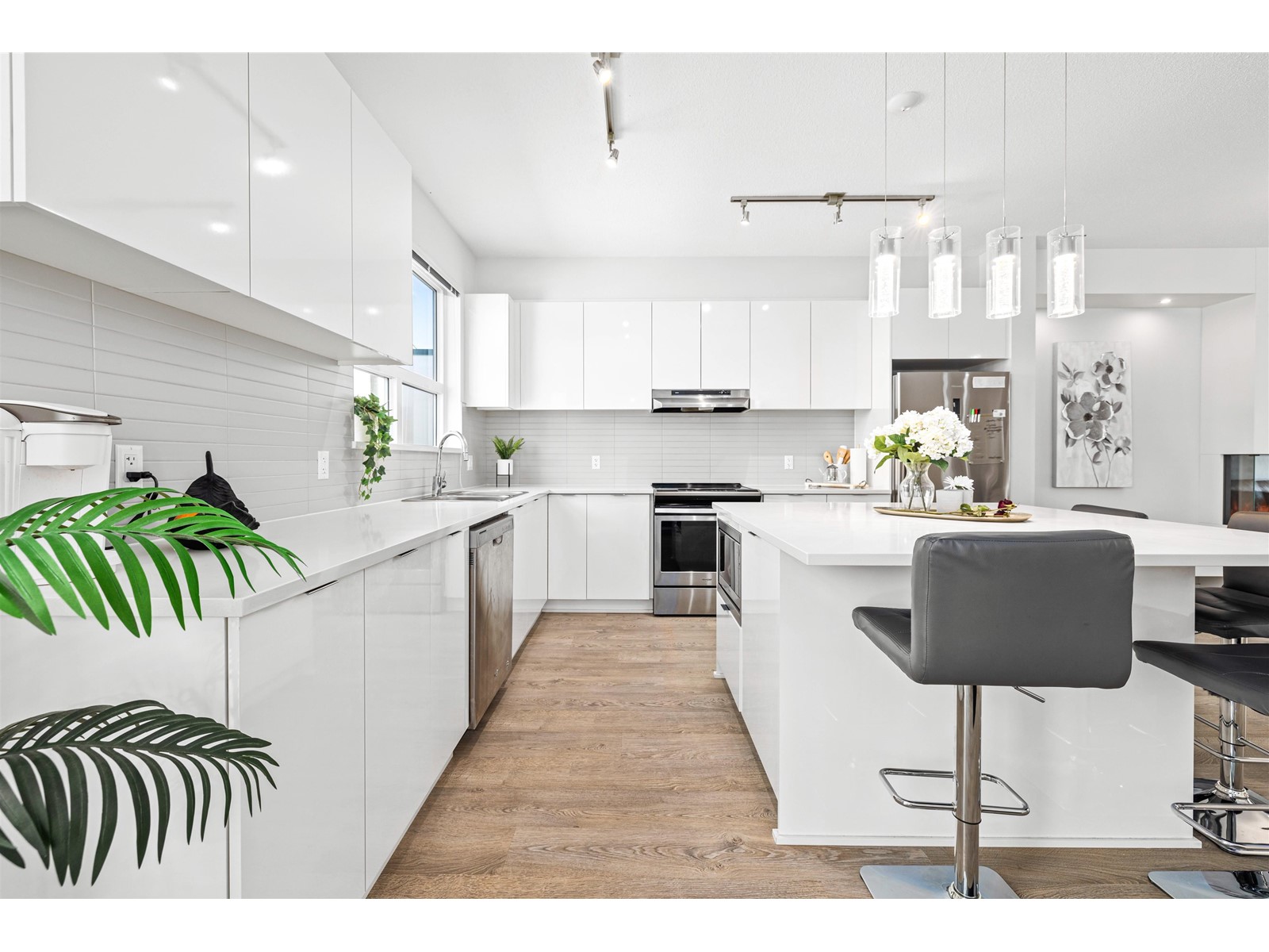 94-15111 Edmund Drive Drive, Surrey, BC, V3S 0A5