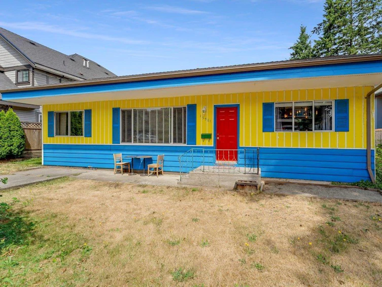 15361 20 Avenue, Surrey, BC, V4A 2A2