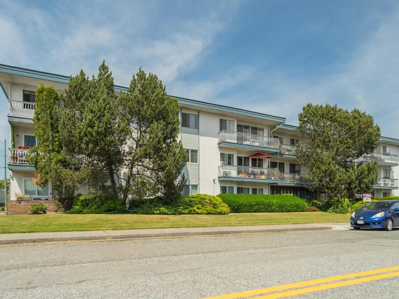 106 - 17707 57a Avenue, Surrey BC V3S 1J2