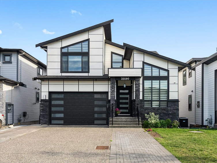 32590 Lissimore Avenue, Mission, BC, V2V 0H7