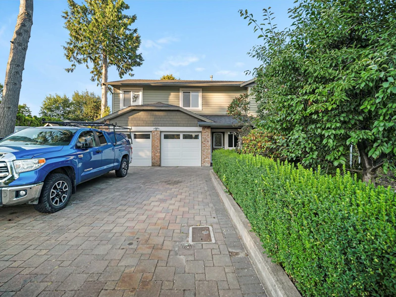 2072 Bowler Drive, Surrey BC V4A 6S6