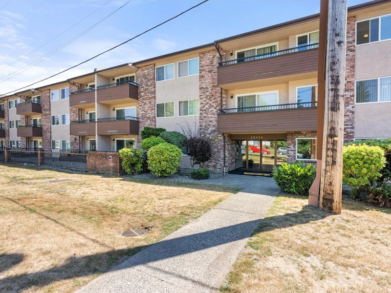 304 - 33956 Essendene Avenue, Abbotsford BC V2S 6E7