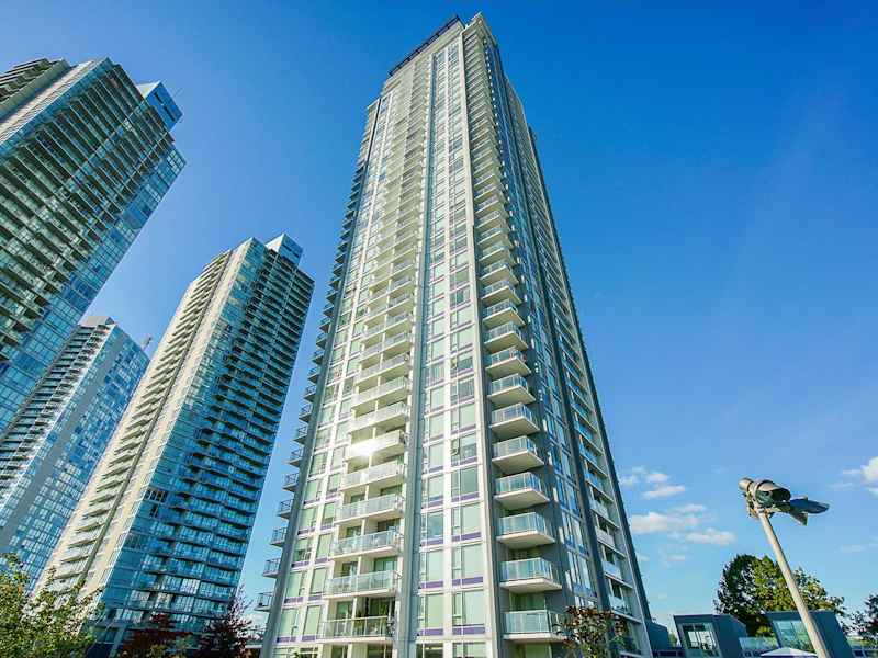 3910 - 13696 100th Avenue, Surrey BC
