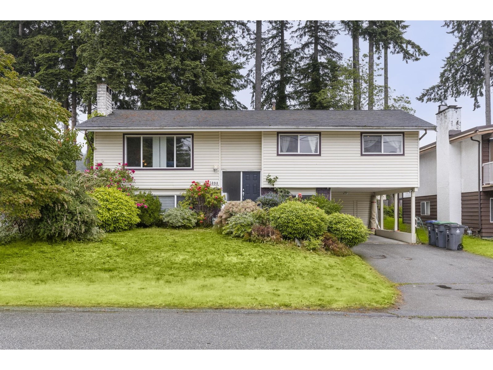 5898 124 Street, Surrey, BC, V3X 1X5