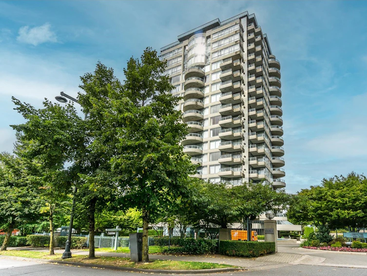 901-13353 108 Avenue, Surrey, BC, V3T 5T5