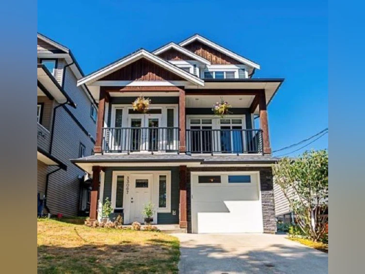 33067 Hill Avenue Avenue, Mission, BC, V2V 2R5