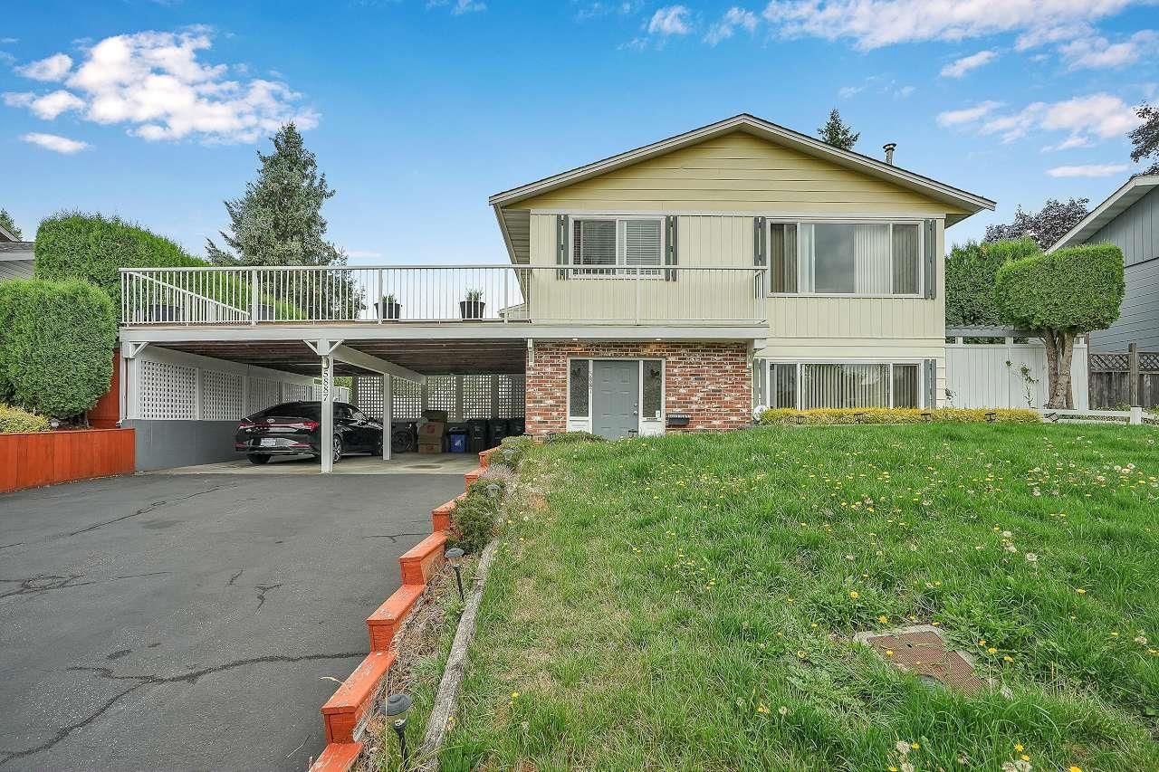 5887 Angus Place, Surrey, BC, V3S 4W6