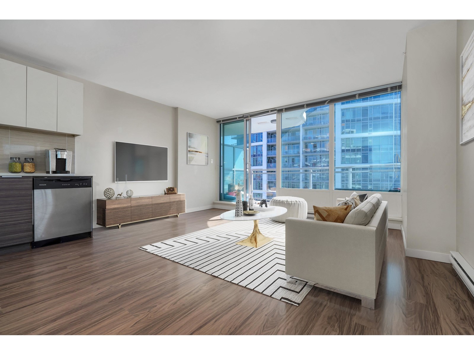 2307-13303 Central Avenue, Surrey, BC, V3T 0K6